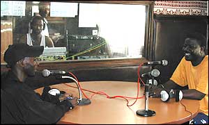 Radio Oxyjeune, BBC