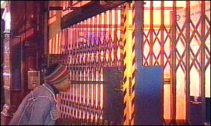 Tube station closes