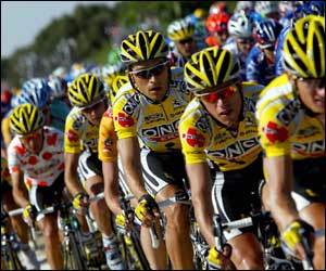 ONCE team leads the pack during the Tour of Spain