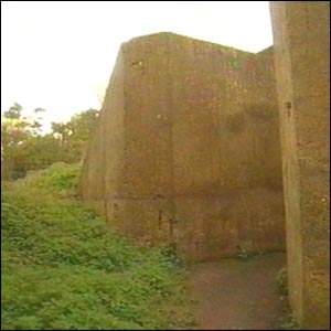 'T' Block