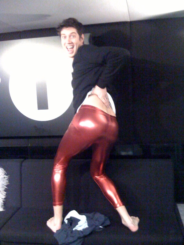 vernon_in_legins.jpg