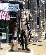 Thomas Cook statue