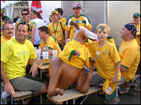bench_203.jpg