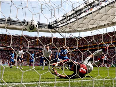EnglandParaGoal300_2.jpg