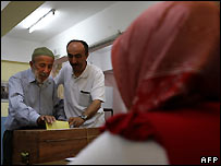 polling_afp_203.jpg