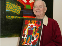 Stanley Tomlinson with his painting 