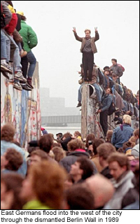 berlinwallapnewcopy.jpg