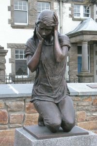 claudystatue.jpg