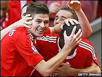 Gerrard khen Babel 