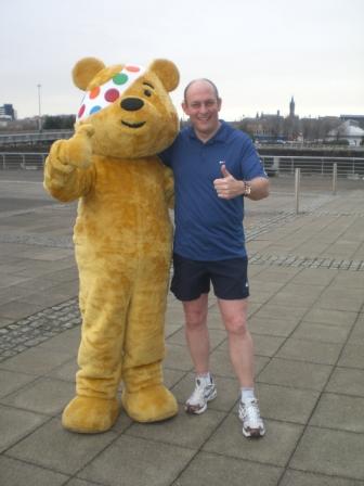 Gareth-Hydes-and-Pudsey.JPG