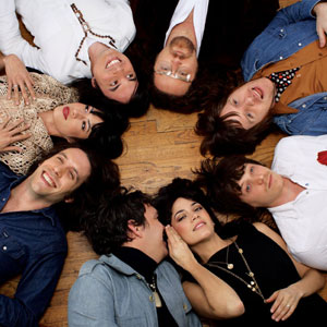 phenomenal-hand-clap-2009-lg-61157216.jpg