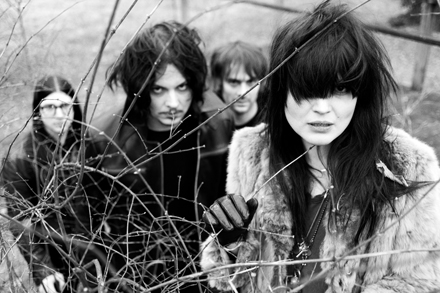 the_dead_weather.jpg