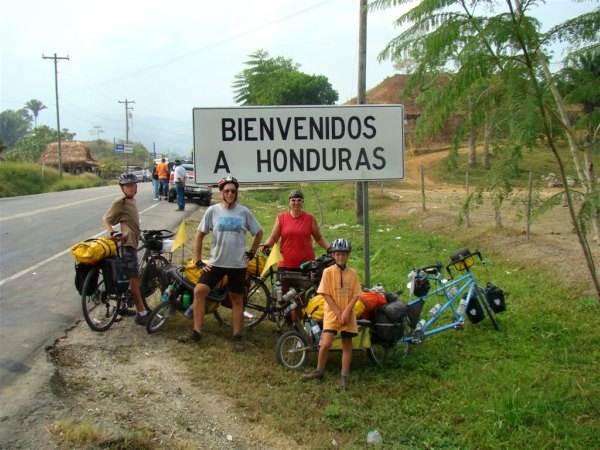 family_on_bikes_5.jpg