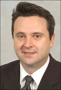huwlewis203x300.jpg