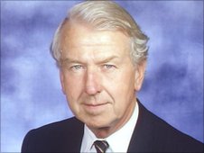 _48150510_peterwalker.jpg