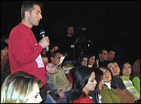 Studente në sallë