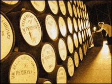 _44613805_whisky4_226.jpg