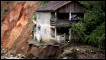 Moradores no bairro do Caleme, em Teresópolis