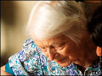 elderlywoman_cred203.jpg