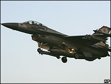 Một máy bay chiến đấu F16C của Israel, tháng Bảy năm 2006