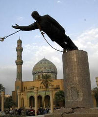 200px-Saddamstatue.jpg