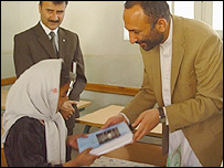حنیف اتمر