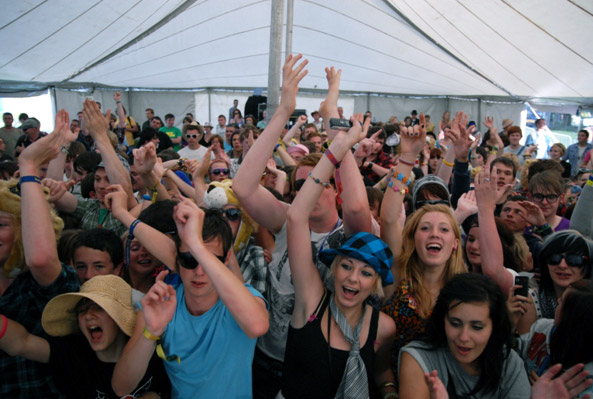 crowd2.jpg