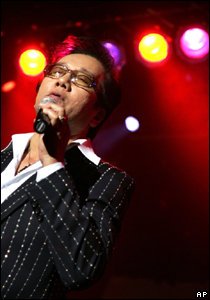 Elvis Phương