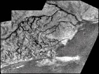 Imagem de Titã (© ESA/NASA/Universidade de Arizona)
