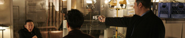 Matt tasers Hiro, Peter stops time and rescues him
