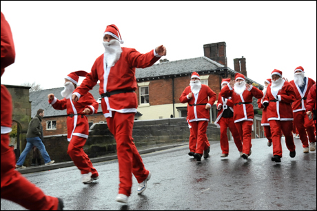 Santa fun run in Ashbourne