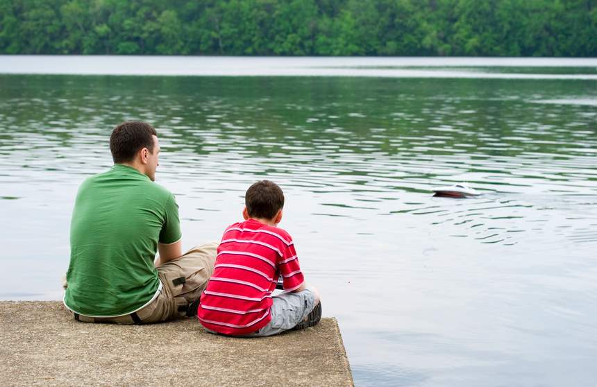 Father and son @ Olga Lyubkin - Fotolia.com