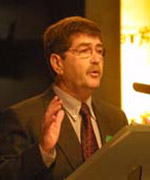 Huw Llywelyn Davies, Cadeirydd y Pwyllgor Gwaith