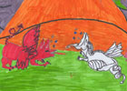 Dwy ddraig yn cysgu tu fewn i'r babell