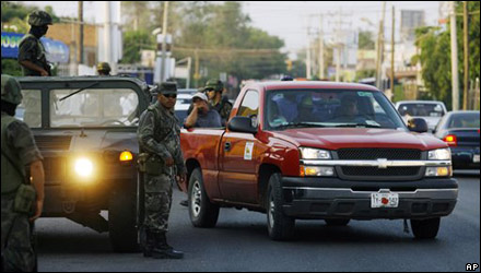 soldados440.jpg