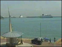 LIVE from Dover