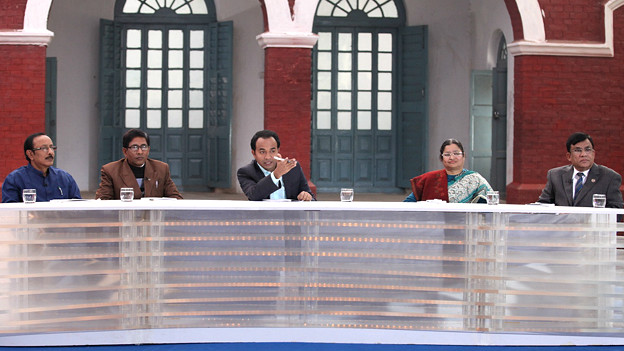sanglap_ep4_panel