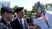 Gilbert John talking to veterans