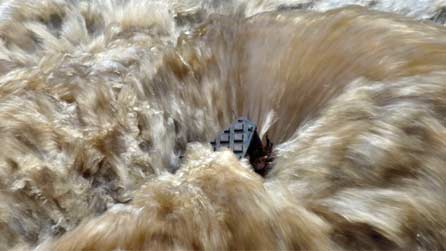 manhole_mikedavies.jpg