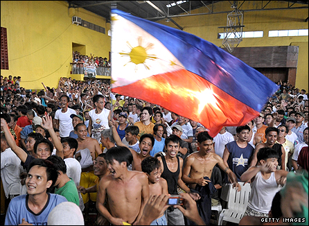 Fans in Manila