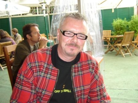 Les Logan