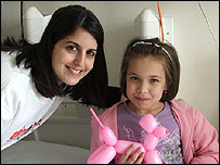 Student Luna Fadayel at the children's ward