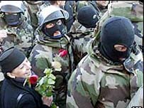 Троянди для війська