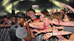 Neyo on the main stage