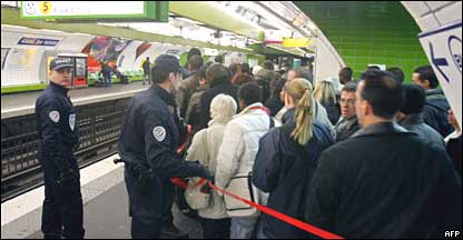 Metro yolcuları