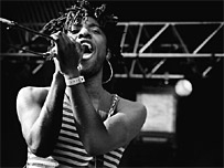 Bloc Party Live - Emma Svensson