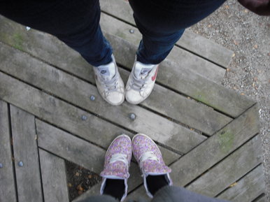 feet