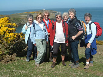 Criw y WI yn Nulas.