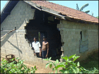 House attacked by elephent's