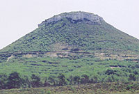 Caer Geltaidd heb ei chloddio ger Roquepertus